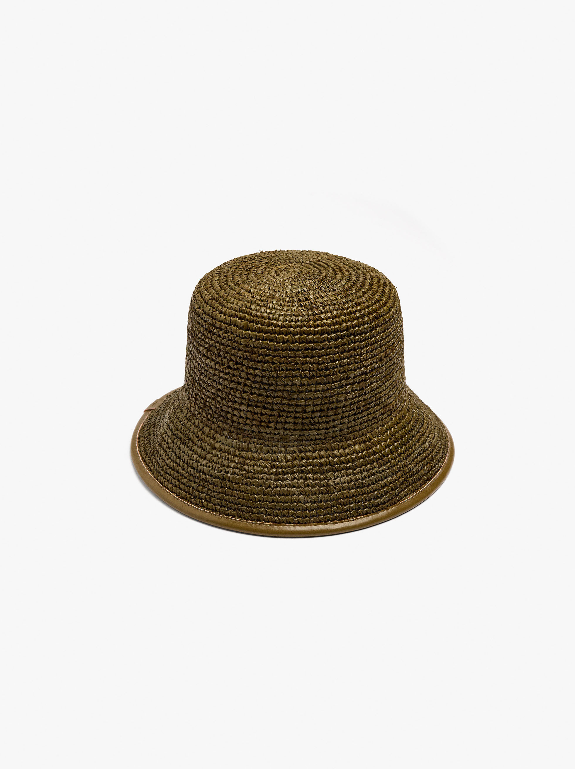Chapeau bucket en paille