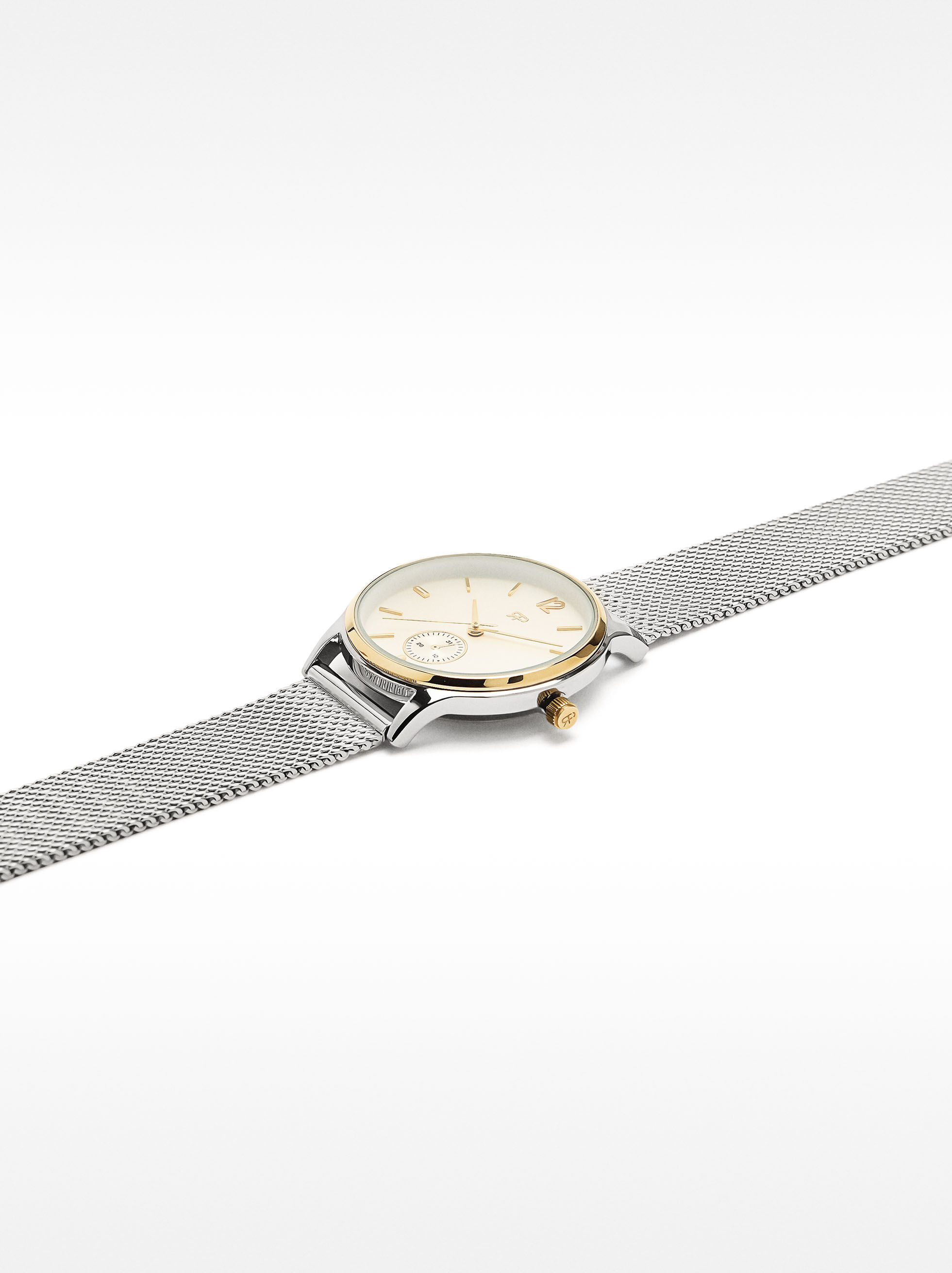 Montre bracelet en maille métallique en acier