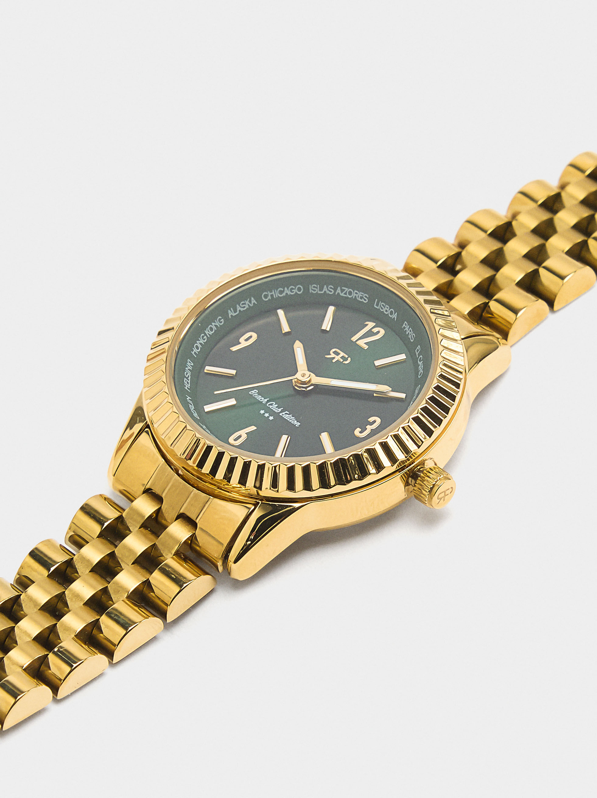 Montre ronde avec bracelet en acier inoxydable