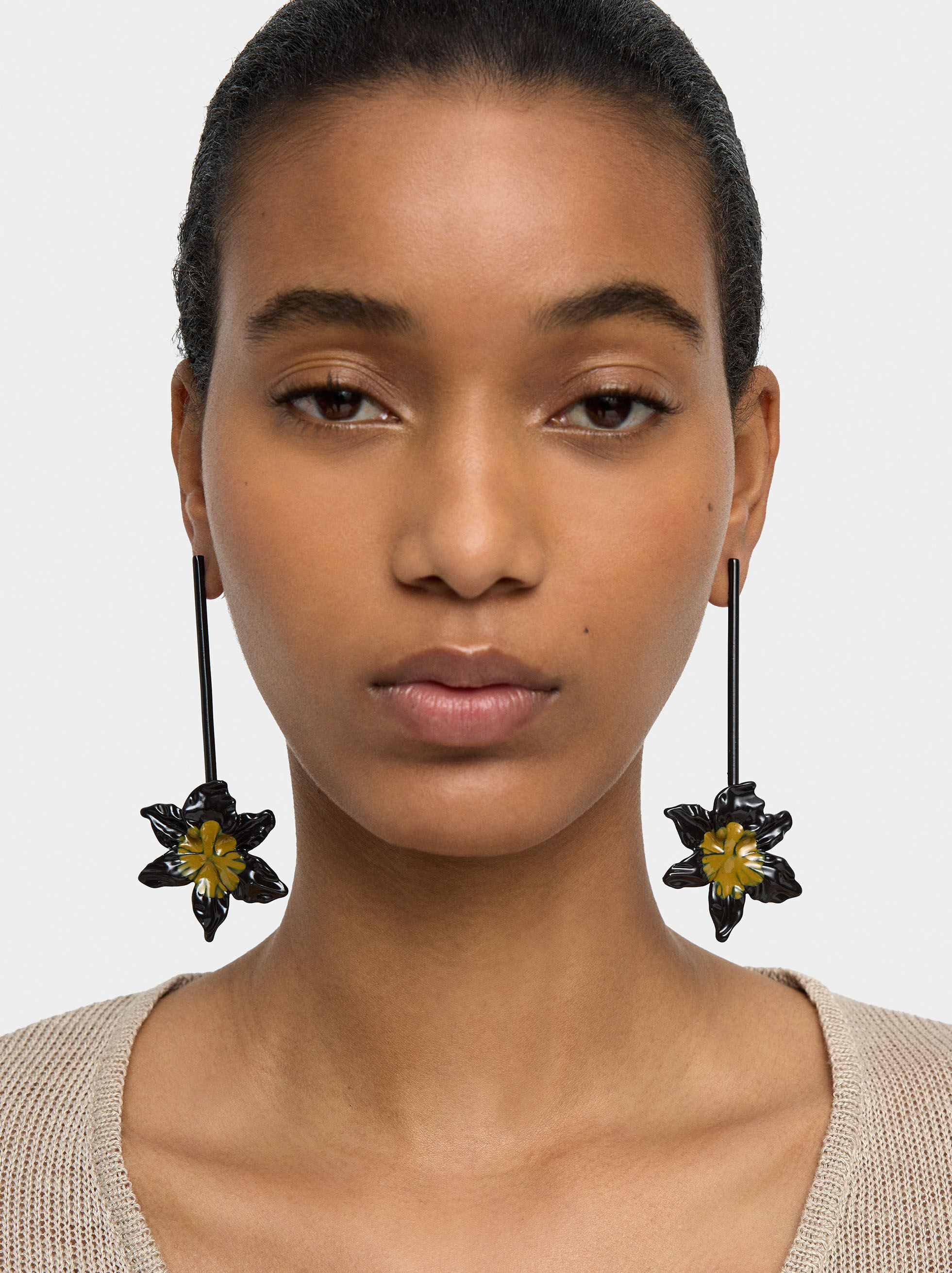 Boucles d'oreilles barre avec fleur