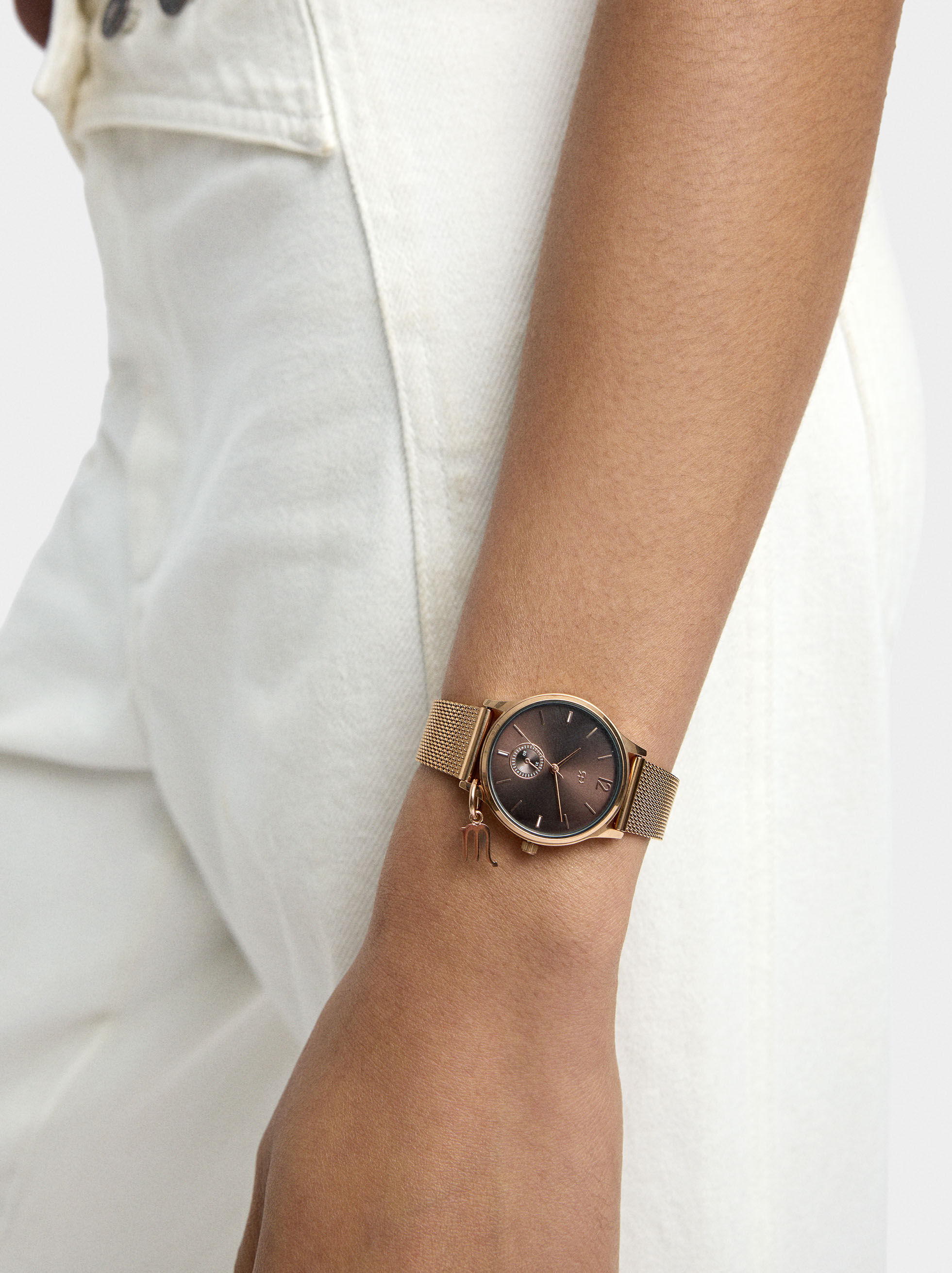 Montre bracelet en maille métallique acier