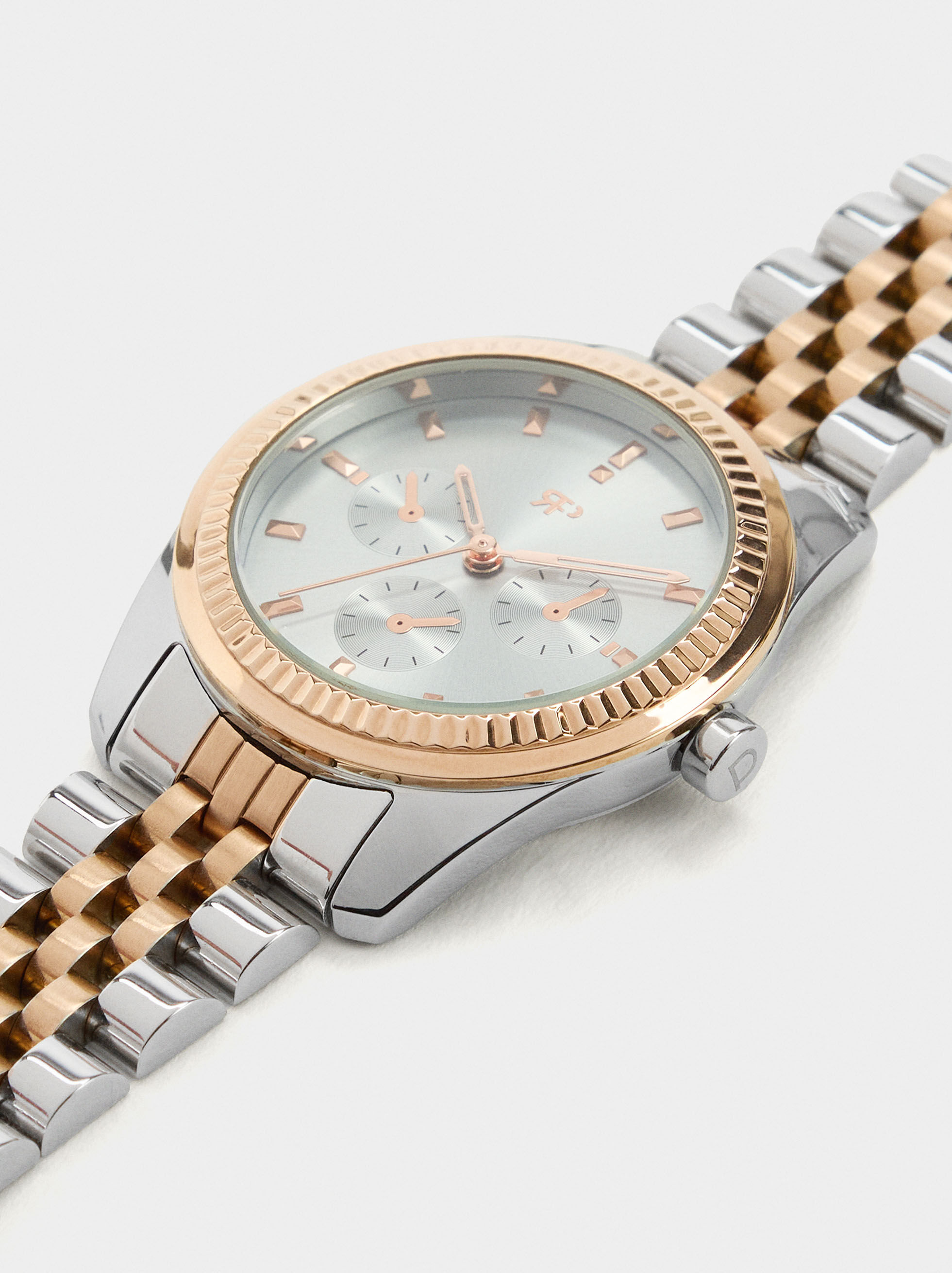 Montre ronde bicolor bracelet en acier