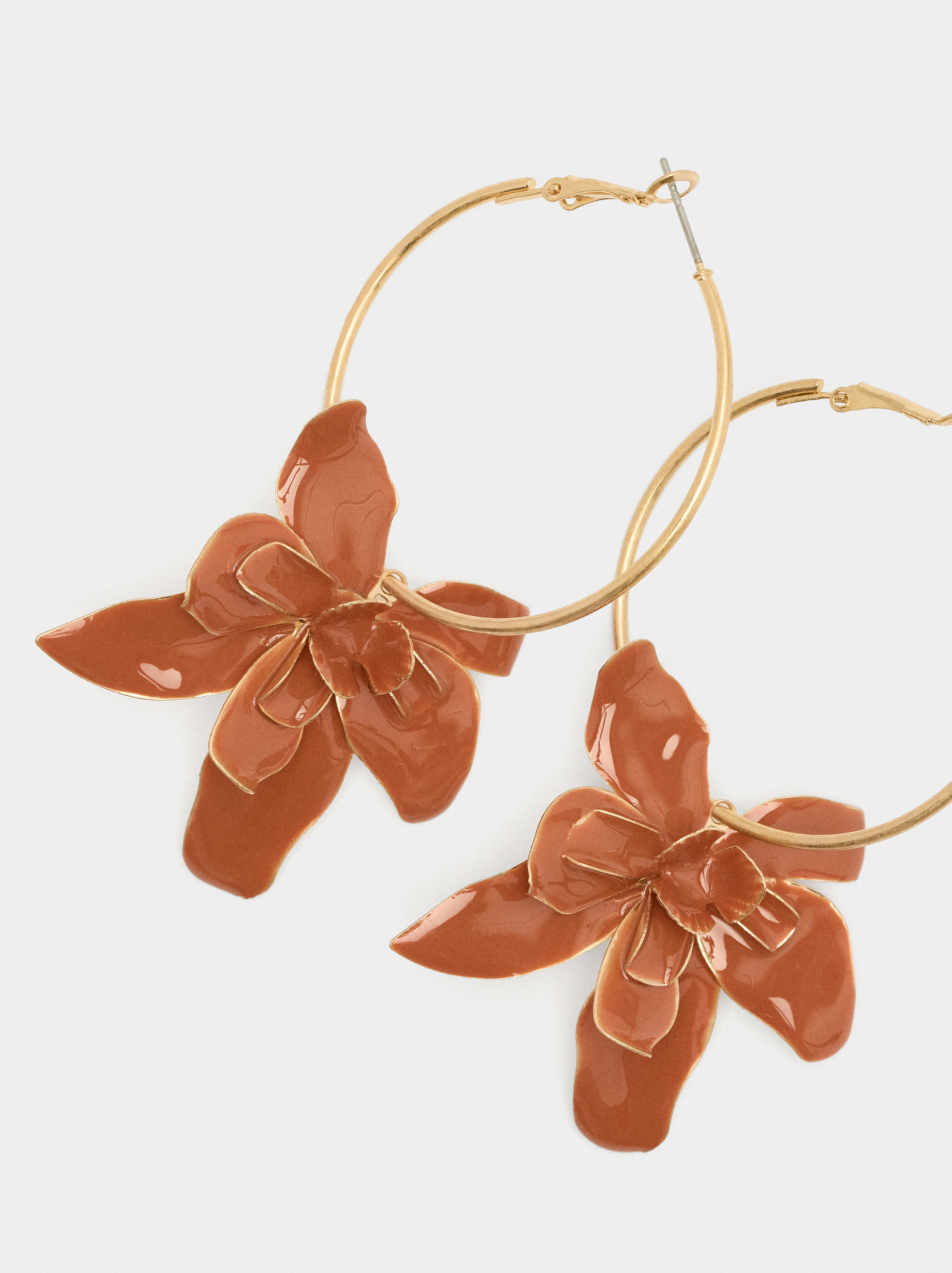 Boucles d'oreilles avec fleur émaillée