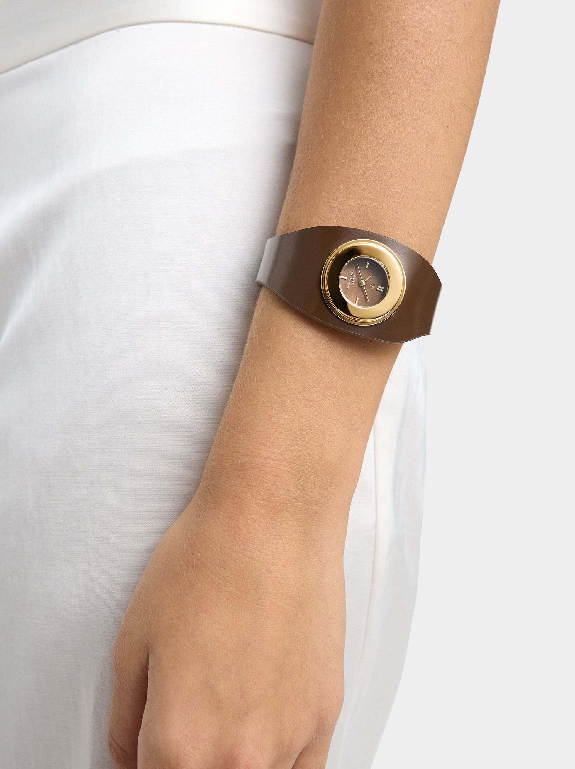 Montre-bracelet large effet cuir Montre-bracelet large effet cuir