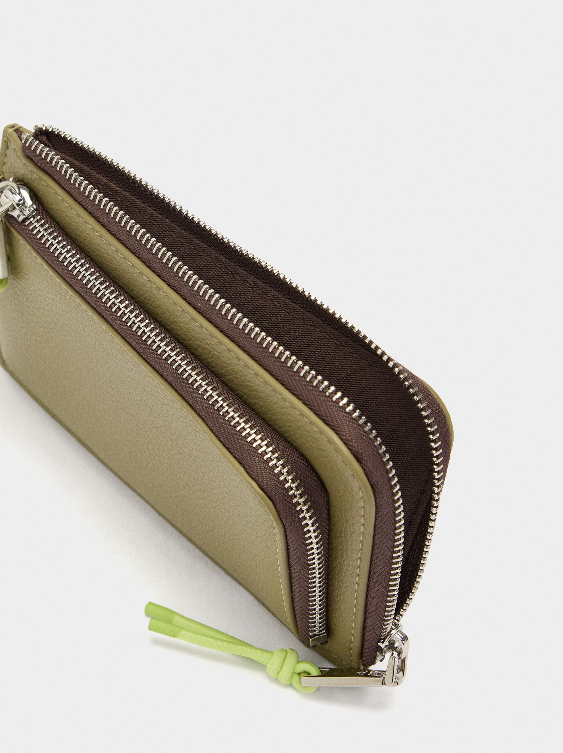 Sac multifonction avec texture et cordon
